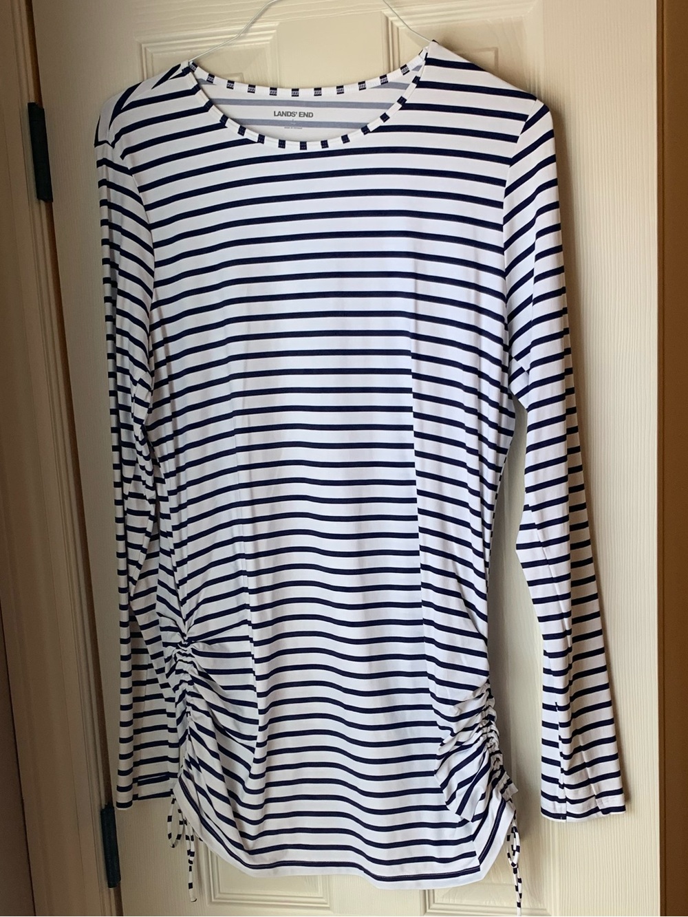 Like New - Lands End - Swim shirt/Rash guard - Size L